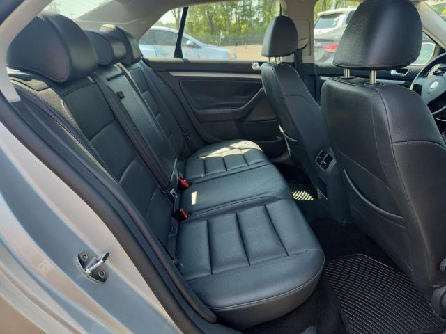3VWEG71K67M178932 - 2007 VOLKSWAGEN JETTA WOLFSBURG 银色 照片 10