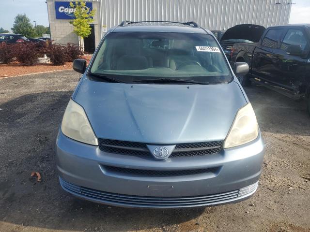 5TDBA23C05S047069 - 2005 TOYOTA SIENNA LE BLUE photo 5