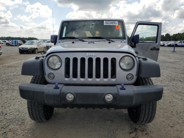 1C4BJWDGXFL519869 - 2015 JEEP WRANGLER U SPORT GRAY photo 5