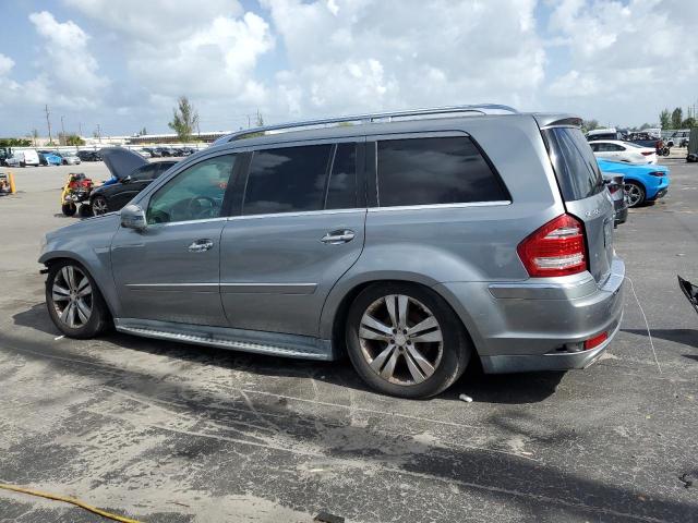 4JGBF7BE1BA661828 - 2011 MERZ GL 450 4MATIC SILVER photo 2