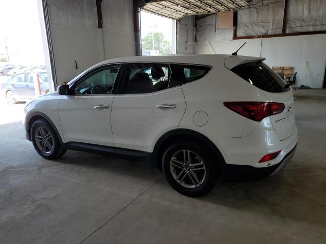 5NMZT3LB6JH087319 - 2018 HYUNDAI SANTA FE S WHITE photo 2