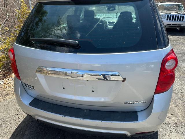 2GNFLEEK2F6214682 - 2015 CHEVROLET EQUINOX LS SILVER photo 4