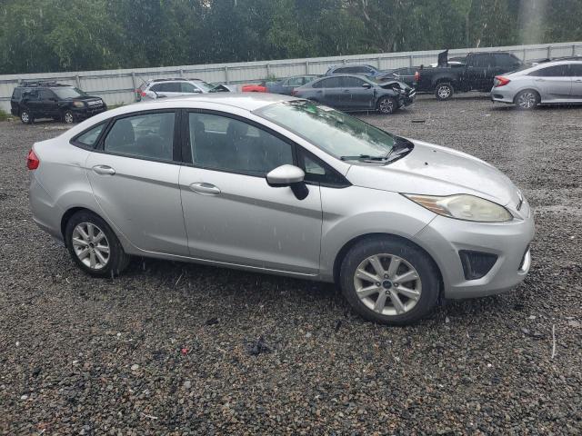 3FADP4BJ7BM225239 - 2011 FORD FIESTA SE SILVER photo 4