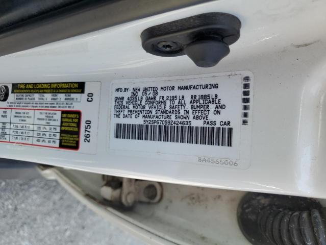 5Y2SP67059Z424635 - 2009 PONTIAC VIBE WHITE photo 12