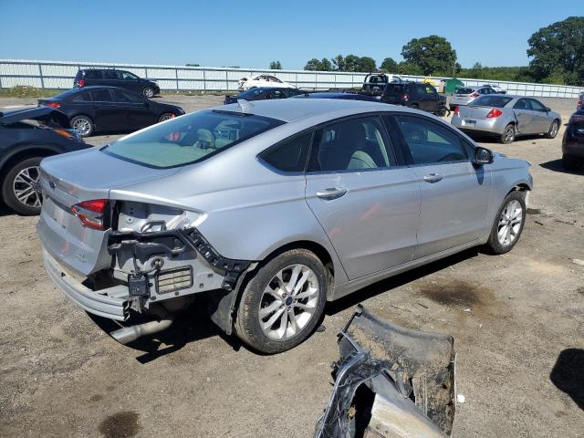 3FA6P0HD0KR247931 - 2019 FORD FUSION SE SILVER photo 3