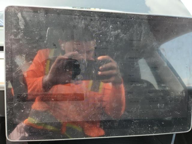 7SAYGDEE9RF034160 - 2024 TESLA MODEL Y ნაცრისფერი ფოტო 9