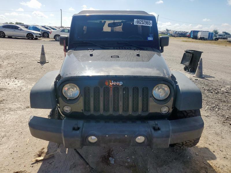 1C4BJWDG8EL244422 - 2014 JEEP WRANGLER U SPORT BLACK photo 5