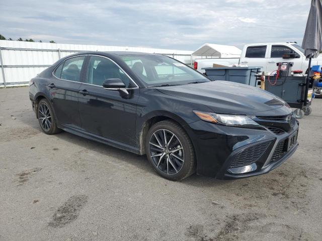 4T1G11AKXPU832204 - 2023 TOYOTA CAMRY SE NIGHT SHADE BLACK photo 4