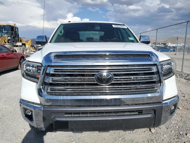 5TFAY5F11JX754107 - 2018 TOYOTA TUNDRA CREWMAX 1794 WHITE photo 5