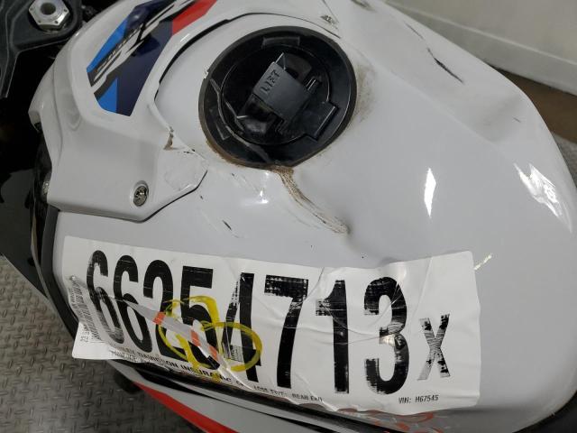 WB10E6307P6H67545 - 2023 BMW S 1000 RR WHITE photo 9