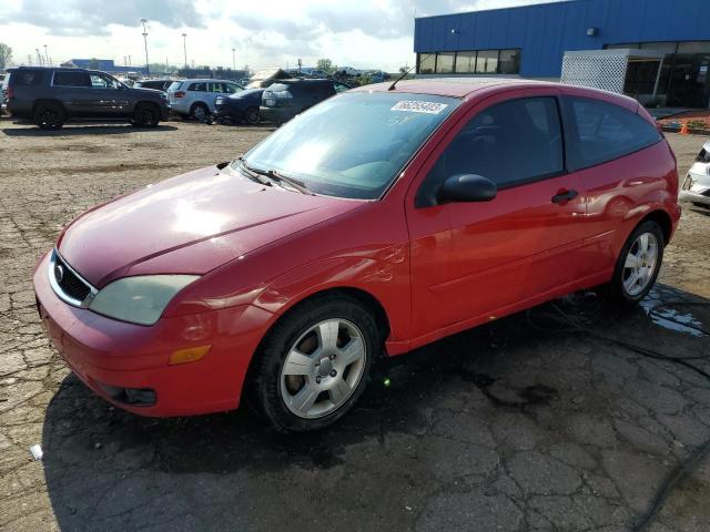 3FAFP31N35R125332 - 2005 FORD FOCUS ZX3 RED photo 1