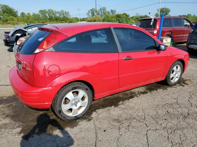 3FAFP31N35R125332 - 2005 FORD FOCUS ZX3 RED photo 3