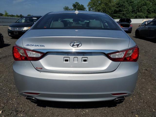 5NPEC4AC2DH533523 - 2013 HYUNDAI SONATA SE 银色 照片 6