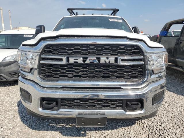 3C6UR5CJ5RG236524 - 2024 RAM 2500 TRADESMAN Weiß Foto 5