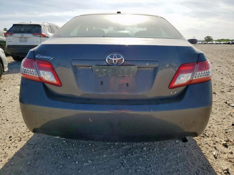 4T1BF3EK4BU694976 - 2011 TOYOTA CAMRY BASE GRAY photo 6