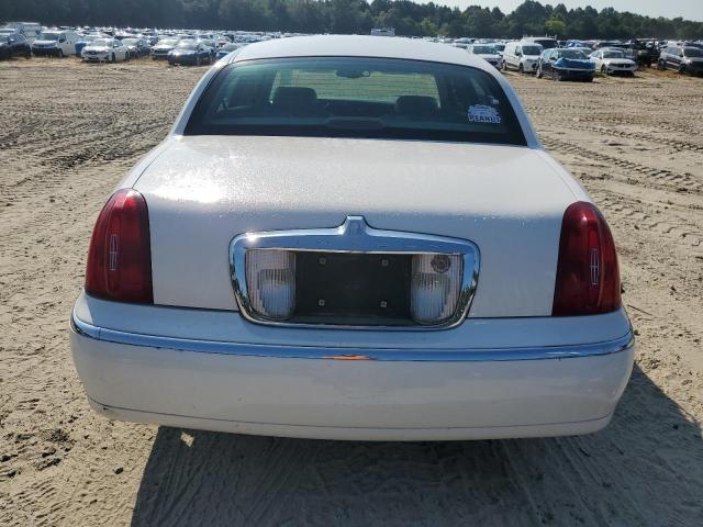 1LNFM81W6WY727603 - 1998 LINCOLN TOWN CAR EXECUTIVE Weiß Foto 6