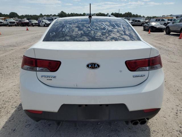 KNAFU6A26D5742166 - 2013 KIA FORTE EX WHITE photo 6