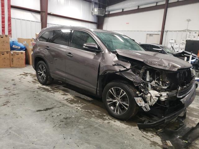 5TDKKRFH0GS132719 - 2016 TOYOTA HIGHLANDER XLE SILVER photo 4