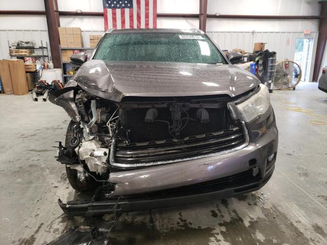5TDKKRFH0GS132719 - 2016 TOYOTA HIGHLANDER XLE SILVER photo 5