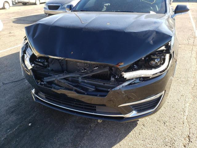 3LN6L5E90HR644496 - 2017 LINCOLN MKZ RESERVE შავი ფოტო 9