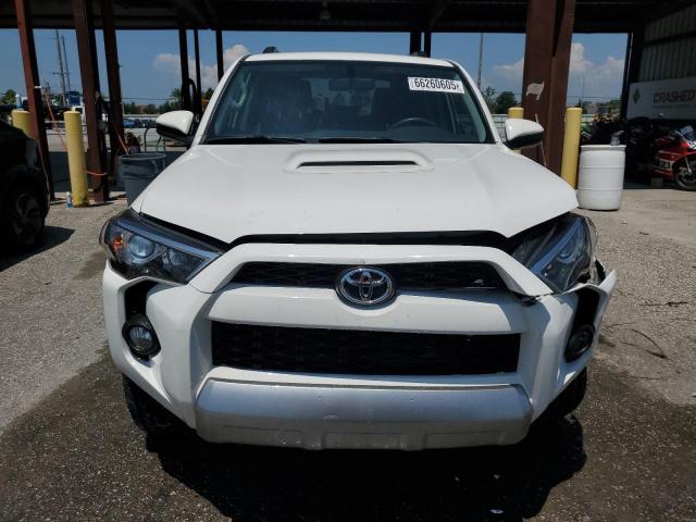 JTEBU5JR0K5651363 - 2019 TOYOTA 4RUNNER SR5/SR5 PREMIUM 白色 照片 5