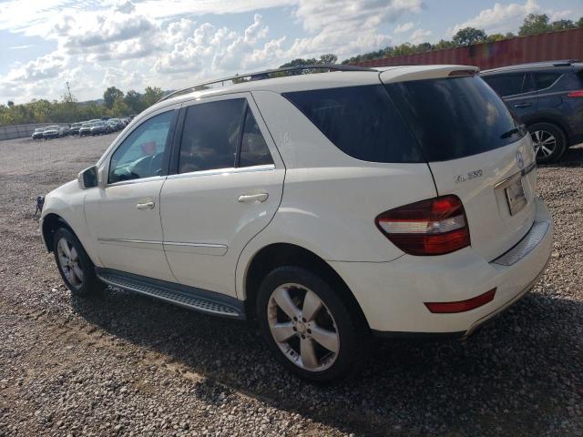 4JGBB8GBXBA644400 - 2011 MERCEDES-BENZ ML 350 4MATIC WHITE photo 2