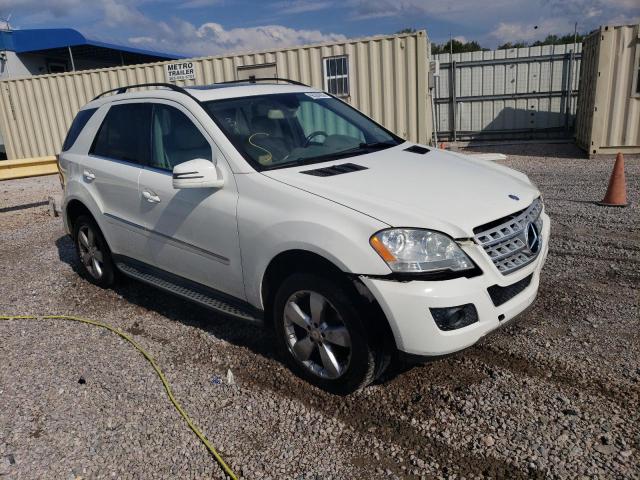 4JGBB8GBXBA644400 - 2011 MERCEDES-BENZ ML 350 4MATIC WHITE photo 4