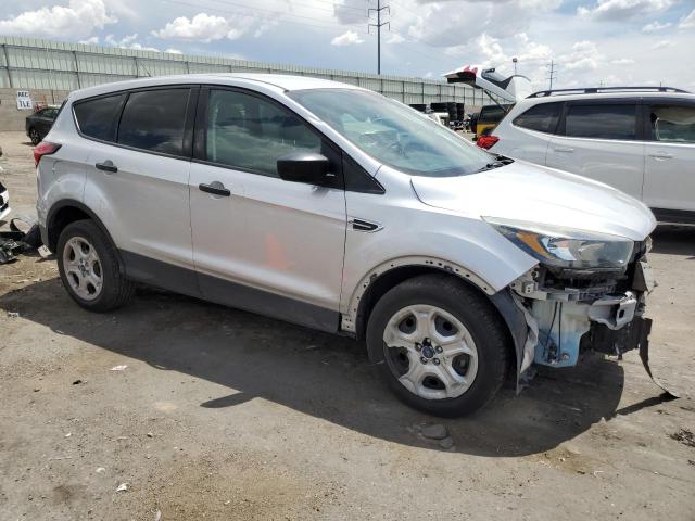 1FMCU0F77KUC56858 - 2019 FORD ESCAPE S GRAY photo 4