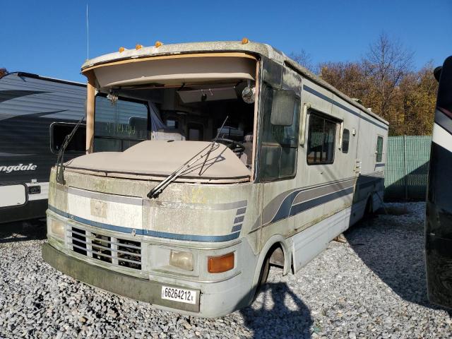 1GBKP37N2N3318896 - 1992 CHEVROLET MOTORHOME WHITE photo 2