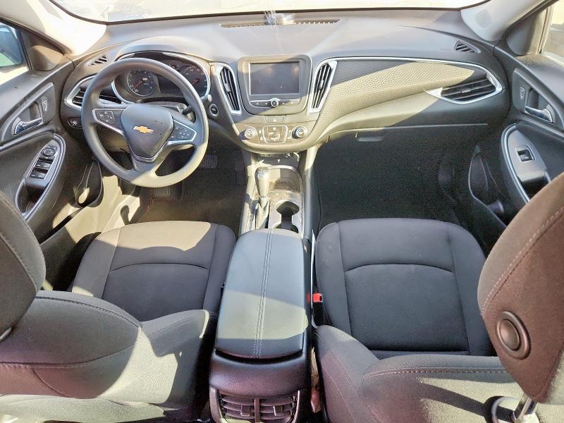 1G1ZD5ST3JF200202 - 2018 CHEVROLET MALIBU LT GOLD photo 8