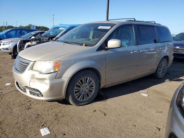 2C4RC1CG9DR707624 - 2013 CHRYSLER TOWN & COU TOURING L GOLD photo 1