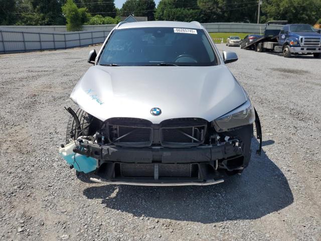 WBXHU7C50K3H45605 - 2019 BMW X1 SDRIVE28I SILVER photo 5