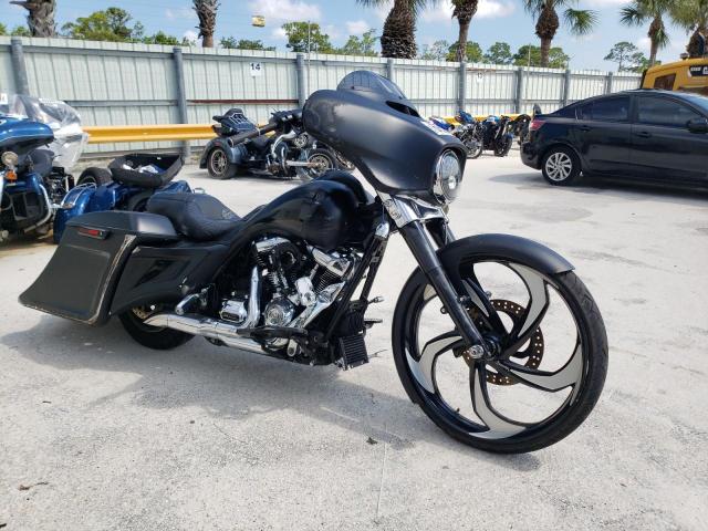 1HD1KBC10JB602741 - 2018 HARLEY-DAVIDSON FLHX STREET GLIDE BLACK photo 1