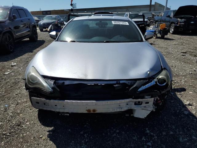 JF1ZNAA14F9701852 - 2015 TOYOTA SCION FR-S 银色 照片 5