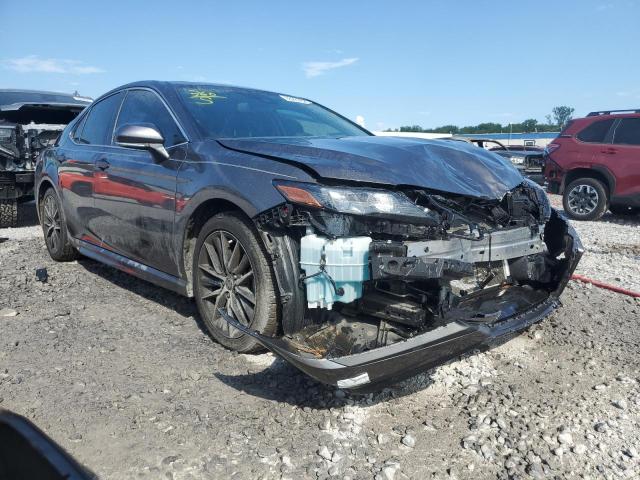 4T1T11AK7NU686033 - 2022 TOYOTA CAMRY SE CHARCOAL photo 4