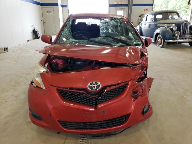 JTDBT903691336645 - 2009 TOYOTA YARIS RED photo 5