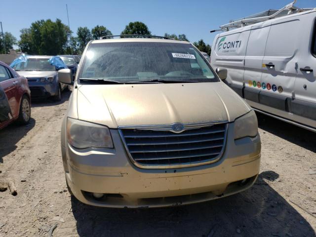 2A4RR8DX2AR427653 - 2010 CHRYSLER TOWN & COU TOURING PLUS GOLD photo 5