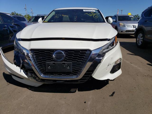 1N4BL4DV6KC114072 - 2019 NISSAN ALTIMA SV WHITE photo 5