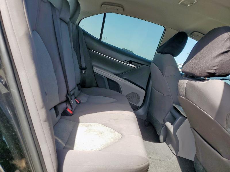 4T1B11HK1JU591222 - 2018 TOYOTA CAMRY L 黑色 照片 10