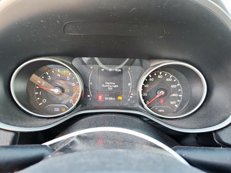 3C4NJCBB6JT468855 - 2018 JEEP COMPASS LATITUDE Qara foto 9