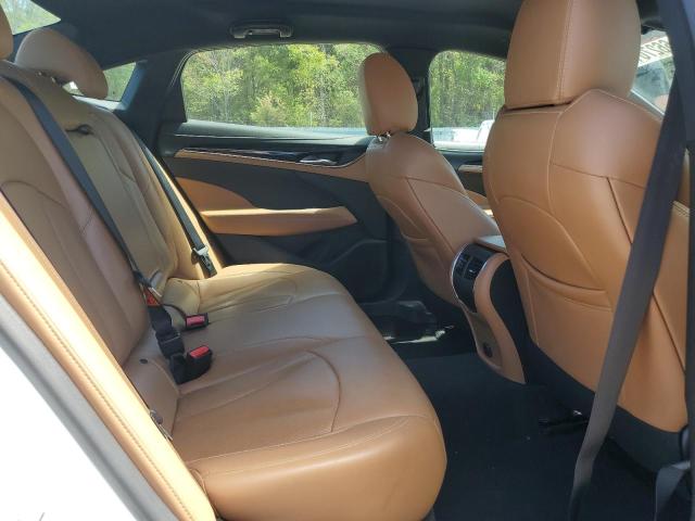 1G4ZP5SS8HU182531 - 2017 BUICK LACROSSE ESSENCE თეთრი ფოტო 10