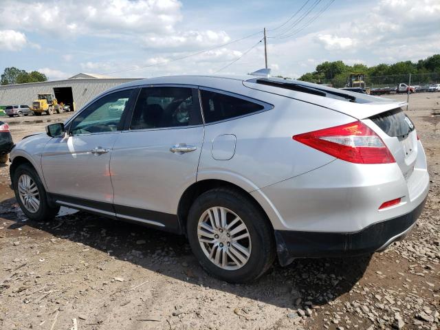 5J6TF3H32DL003086 - 2013 HONDA CROSSTOUR EX SILVER photo 2