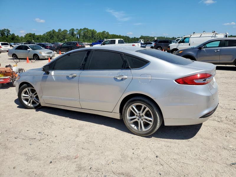 3FA6P0HDXJR180513 - 2018 FORD FUSION SE 银色 照片 2