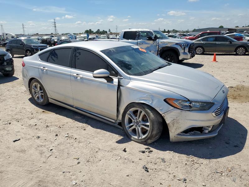 3FA6P0HDXJR180513 - 2018 FORD FUSION SE 银色 照片 4