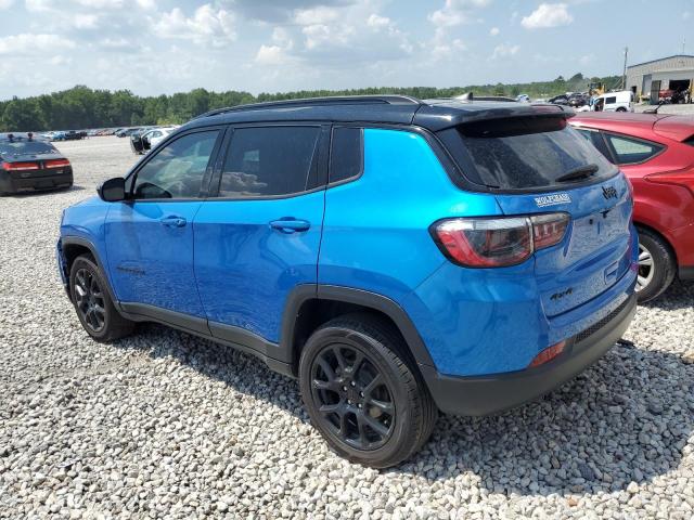 3C4NJDBB9NT191825 - 2022 JEEP COMPASS LATITUDE BLUE photo 2
