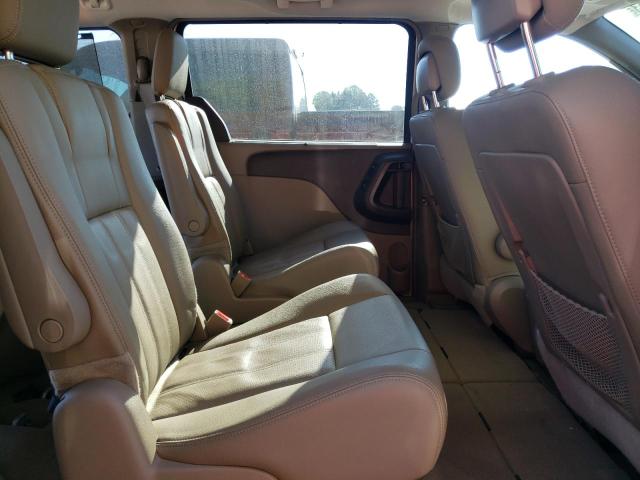 2C4RC1CG6GR188830 - 2016 CHRYSLER TOWN & COU TOURING L BEIGE photo 10