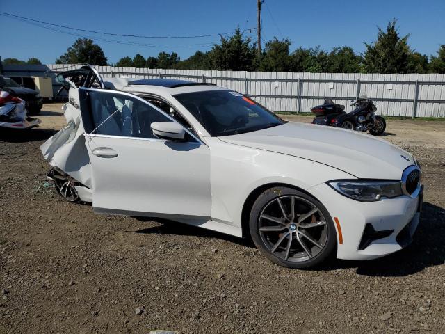 WBA5R7C58KFH23400 - 2019 BMW 330XI WHITE photo 4