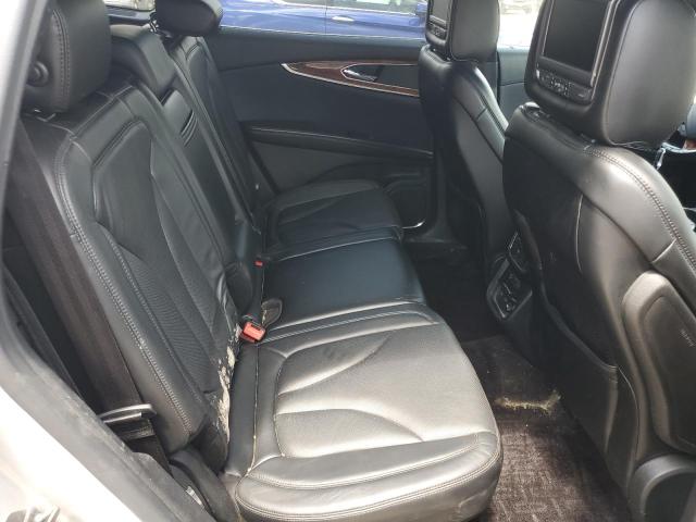 2LMTJ6LR9GBL47472 - 2016 LINCOLN MKX RESERVE SILVER photo 11