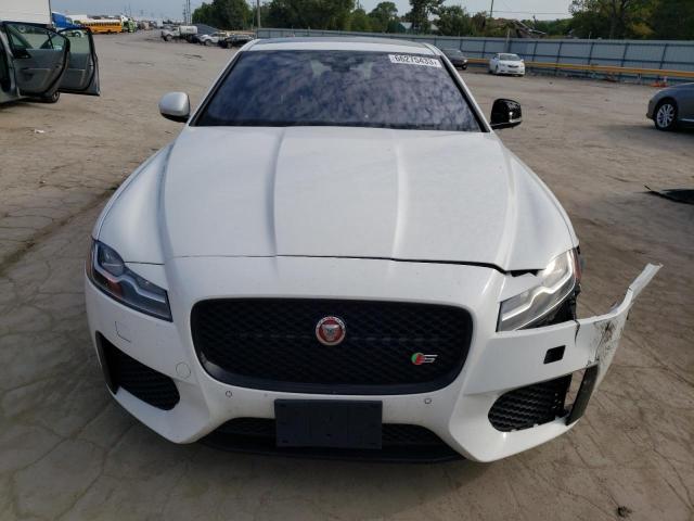 SAJBG4BV2GCY06243 - 2016 JAGUAR XF S WHITE photo 5