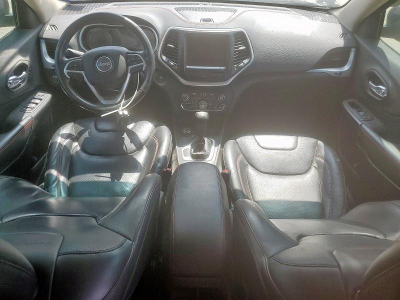 1C4PJMBS8GW243774 - 2016 JEEP CHEROKEE TRAILHAWK შავი ფოტო 8